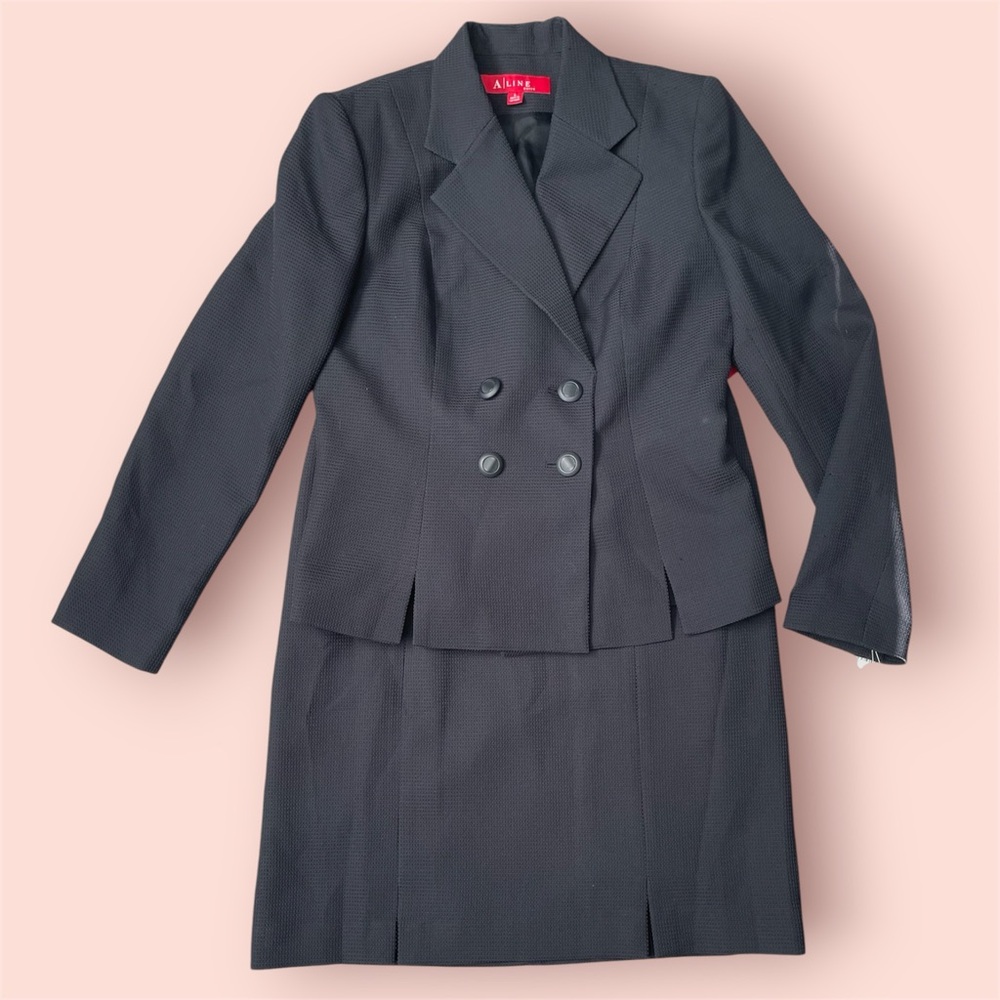 A Line Black Blazer and Skirt Suit 2 piece set size 6 (NWT)